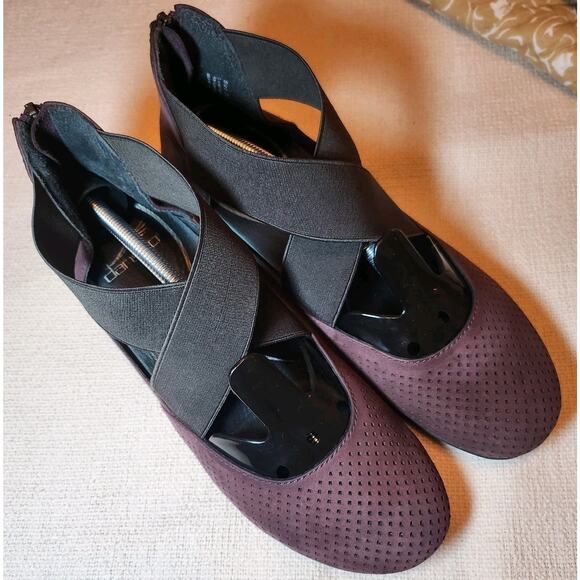Dansko Laura Nubuck Cross Strap Perforated Wedge Shoes PURPLE Womens 38 - Picture 1 of 8